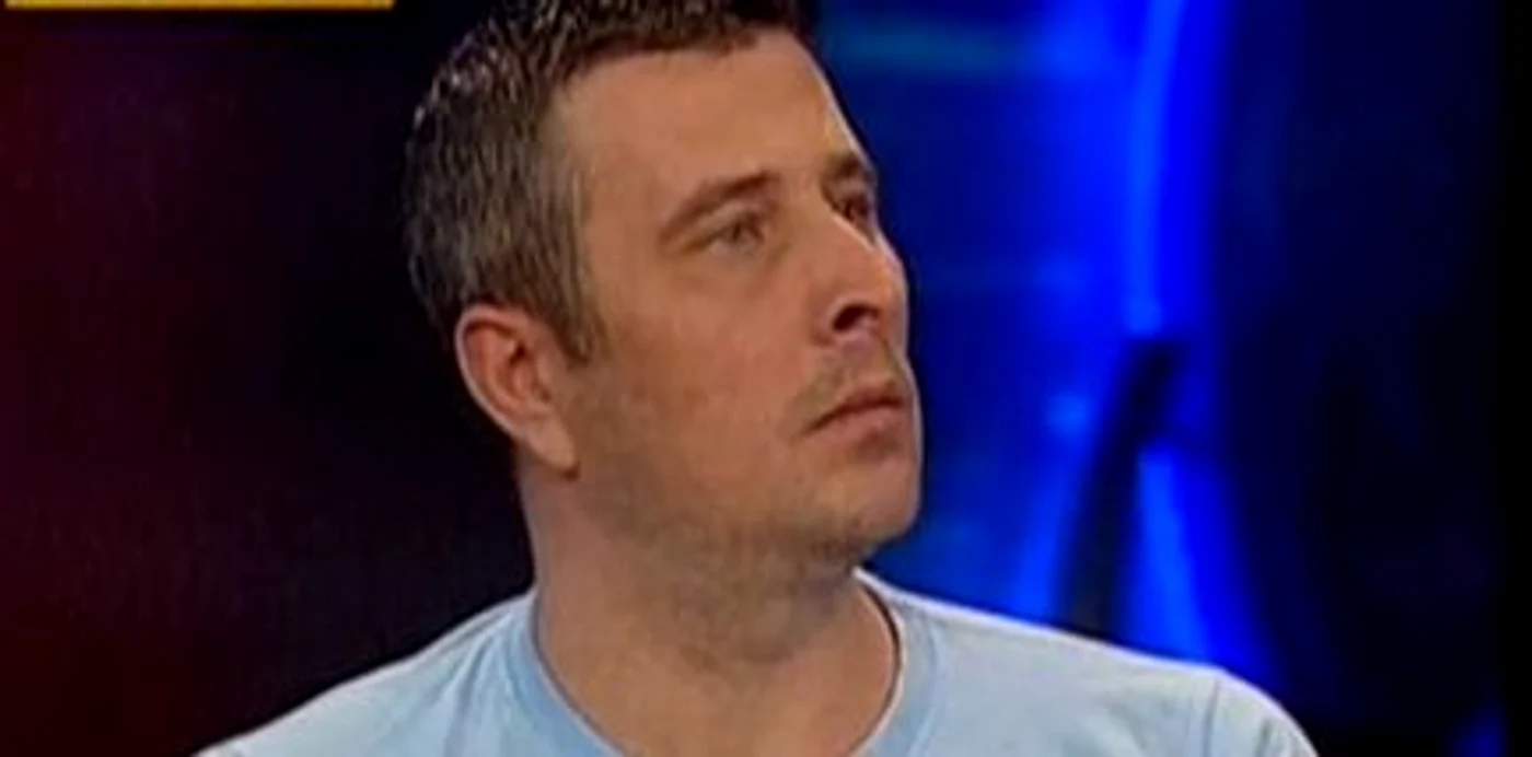 
    Bărbatul a povestit care a fost reacţia oamenilor la impactul dintre cele două tramvaie (foto:captură Antena3)  