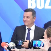 Marcel Ciolacu și Sorin Grindeanu la ceremonia de preluare a mandatului de către Marcel Ciolacu în fruntea CJ Buzau FOTO captură video FB
