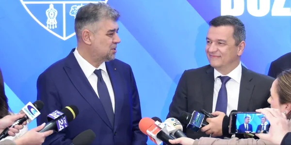 Marcel Ciolacu și Sorin Grindeanu la ceremonia de preluare a mandatului de către Marcel Ciolacu în fruntea CJ Buzau FOTO captură video FB