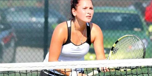 Andreea Slusarciuc îşi continuă în Statele Unite şi educaţia, dar şi cariera sportivă