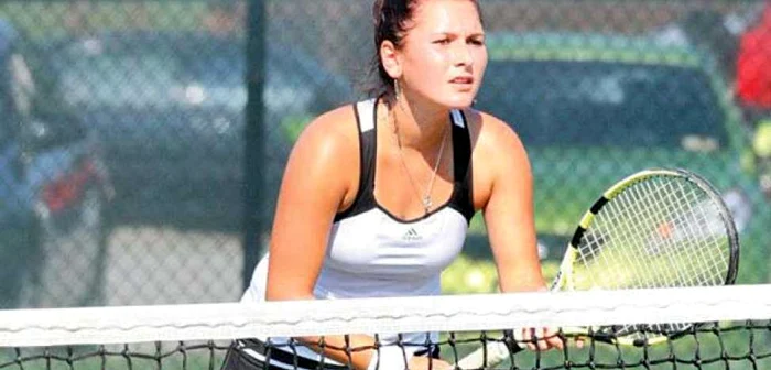 Andreea Slusarciuc îşi continuă în Statele Unite şi educaţia, dar şi cariera sportivă