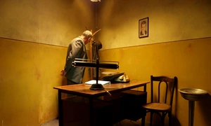 „Exerciţiul de a umbla prin sertare“ jpeg