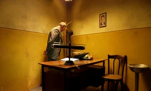 „Exerciţiul de a umbla prin sertare“ jpeg