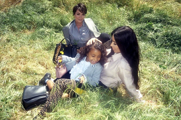 Kim Kardashian, sa mère Kris Jenner et sa fille North West réunies pour la nouvelle campagne Fendi "Peekaboo" jpeg