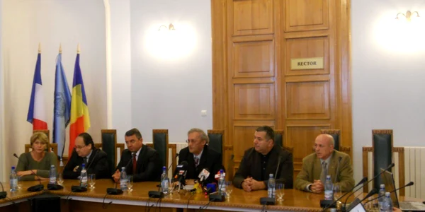 Vasile Astărăstoae este susţinut de rectorii universităţilor de stat din Iaşi 
