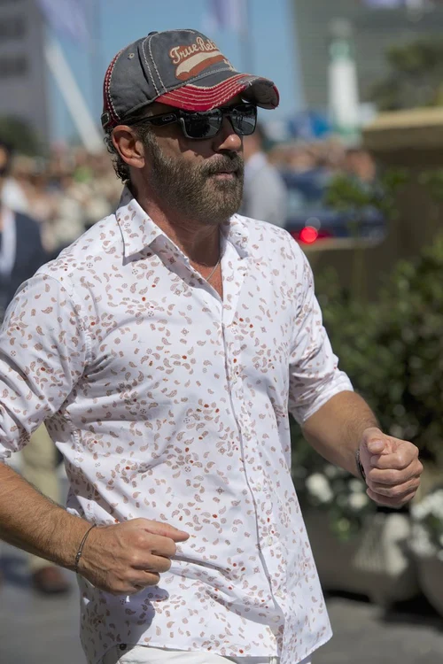 
    Antonio BanderasFoto: Splashnews  