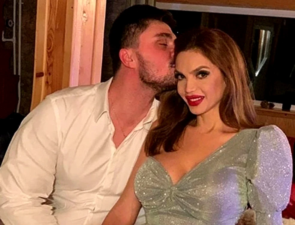 Cristina Spătar împreună cu anternorul de fitness Tiberiu Vărzaru 