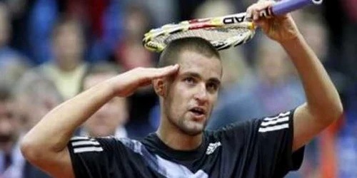 TENIS: Rusul Iujnîi e ţar la el acasă