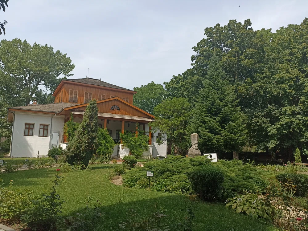 Conacul de la Golești, leagănul marii familii a Goleștilor FOTO Denis Grigorescu