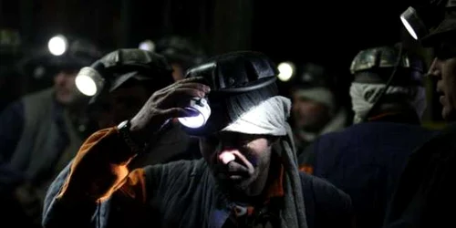 Minerii reiau lucrul începând de vineri seara.