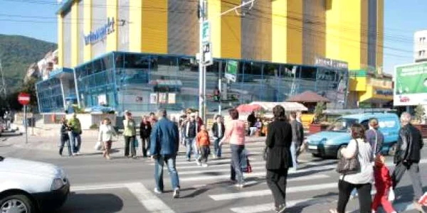 Neamţ: Pietrenilor li se pregătesc semafoare cu acţionare manuală