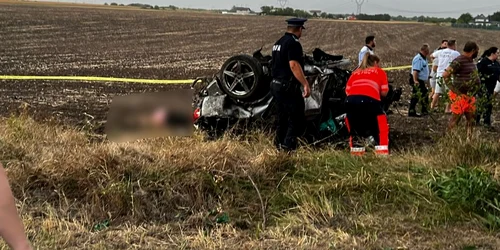 accident tragic in frumusani 4 morti printre care 2 copii dupa ce doua masini s au ciocnit frontal 786651 jpg