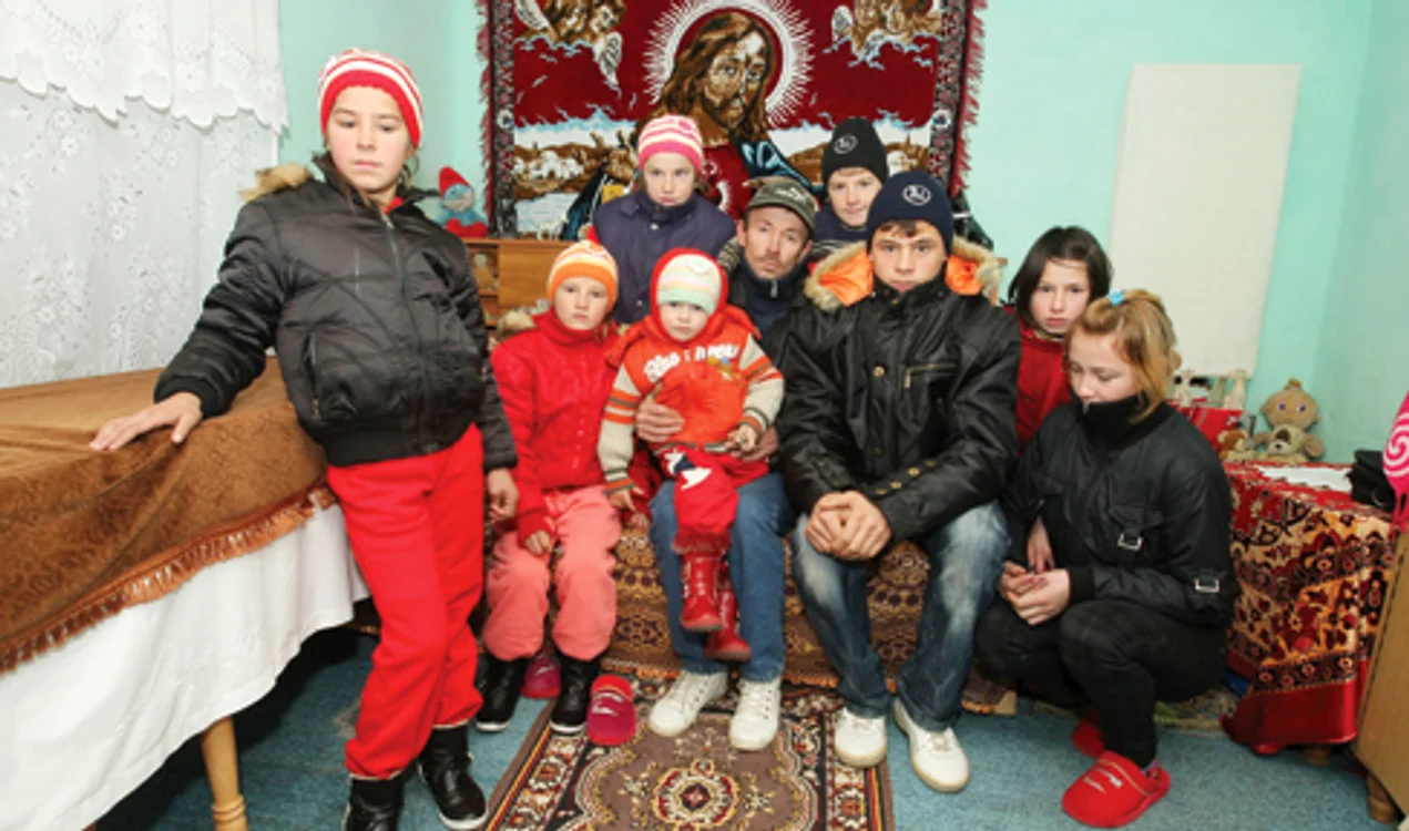 Cei opt copii şi tatăl Dumitru Damian au fost şocaţi de moartea Mariei Damian