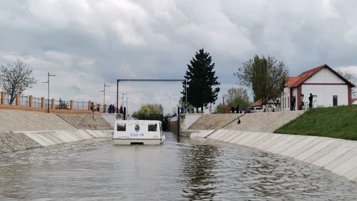 Ecluza de la Sânmihaiu Român funcţionează după mai bine de 60 de ani FOTO Ş.Both