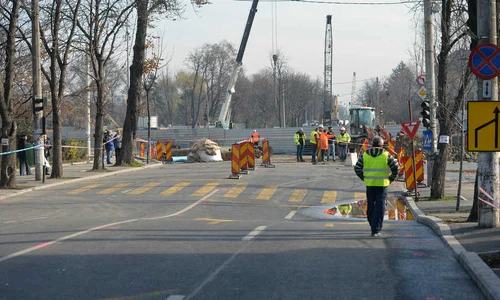 image 2015 12 13 20663277 70 carosabil surpat bulevardul eroilor din capitala jpeg