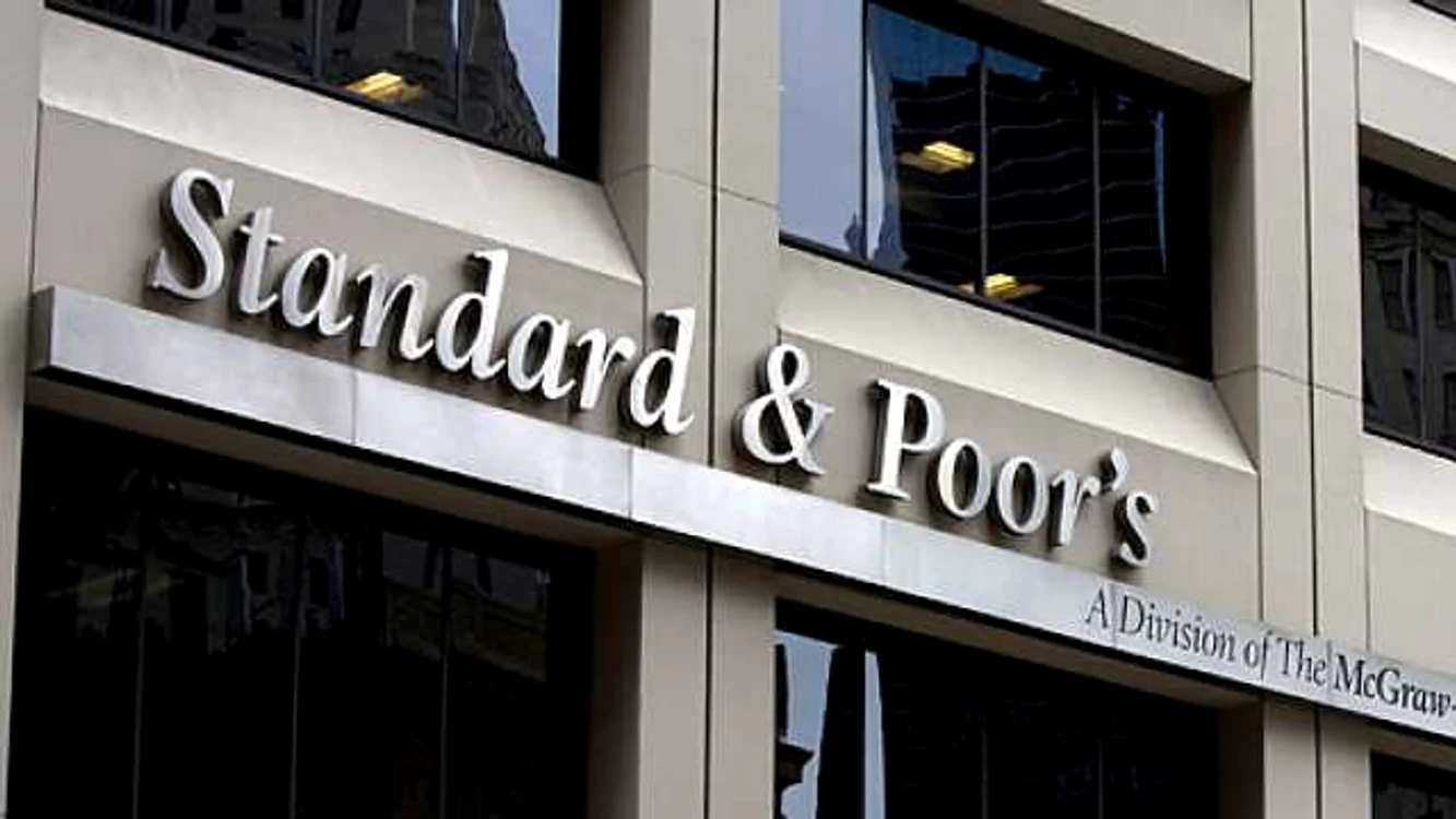 Standard & Poor's retrogradează Spania două trepte