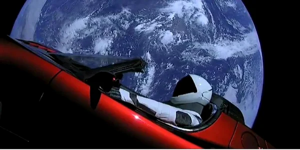 Space X Tesla Roadster  - foto Space X