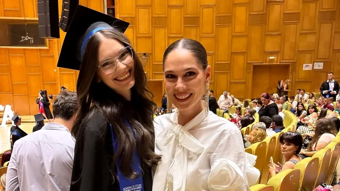 Irina Fodor alături de sora ei, Teodora / Foto: Instagram