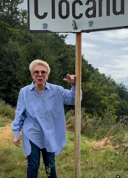 Teo Trabdafir a ajuns și în satul Ciocanu din Argeș foto: Instagram