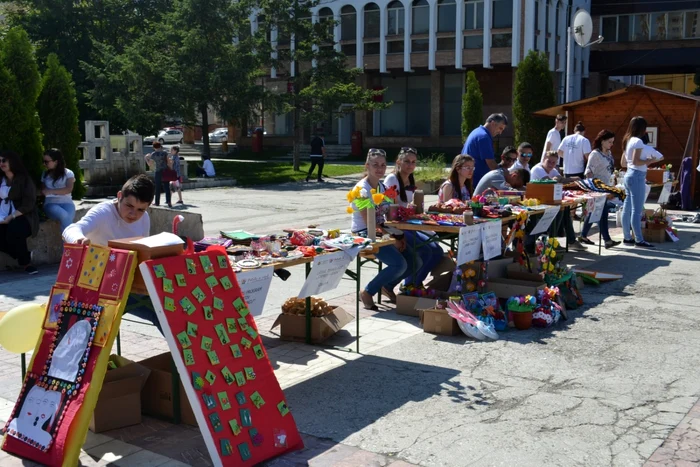 Vizitatorii târgului au avut de ales dintr-o oferta bogată FOTO Andreea Vilcovschi