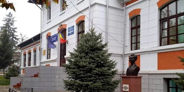 scoala constantin parfene vaslui