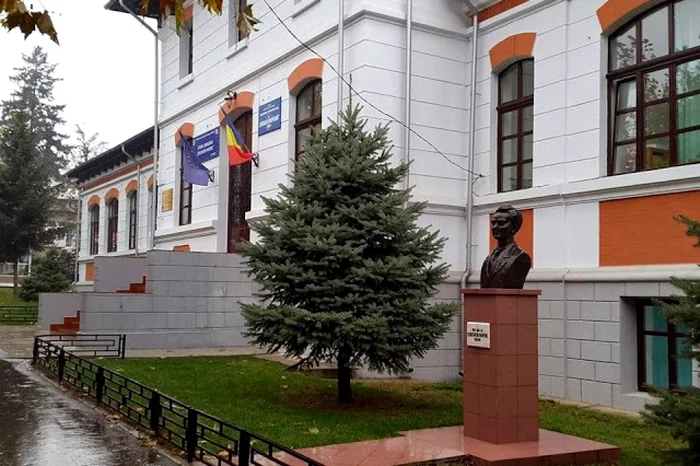 Evenimentul va fi găzduit de Şcoala Constantin Parfene Vaslui
