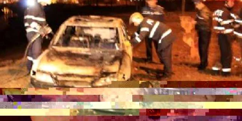 Este a doua maşină care a luat foc săptămâna asta