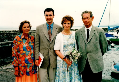 Margareta a României cu Principele Radu la nunta lor, alături de Regele Mihai și Regina Ana