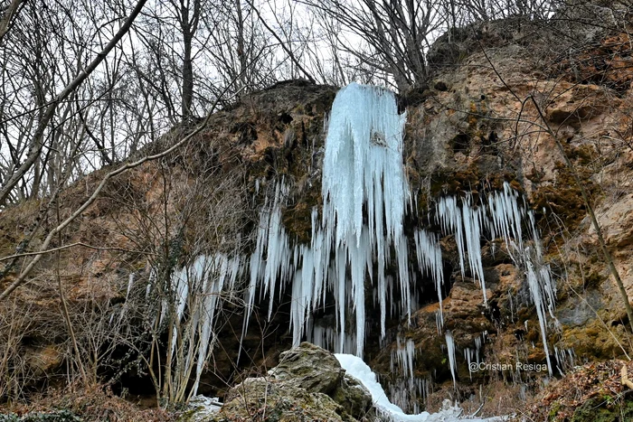 Cascada din România care a făcut înconjurul lumii. Foto: Facebook / Resiga Cristian