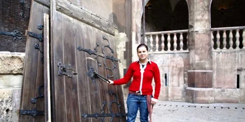 Genina Giura spune că porţile gotice vor fi o atracţie pentru turişti. D. Guţă
