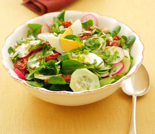 Salata de primăvară jpeg