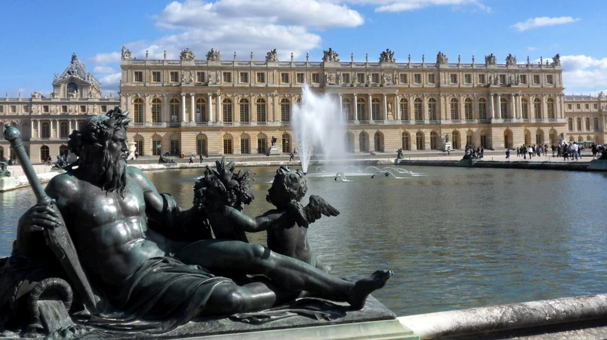 Un bloc de marmură, comandat în secolul al XVII lea, va fi livrat în curând la Palatul Versailles jpeg