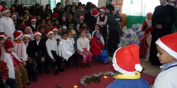 Daruri pentru micuţii din Dragasani