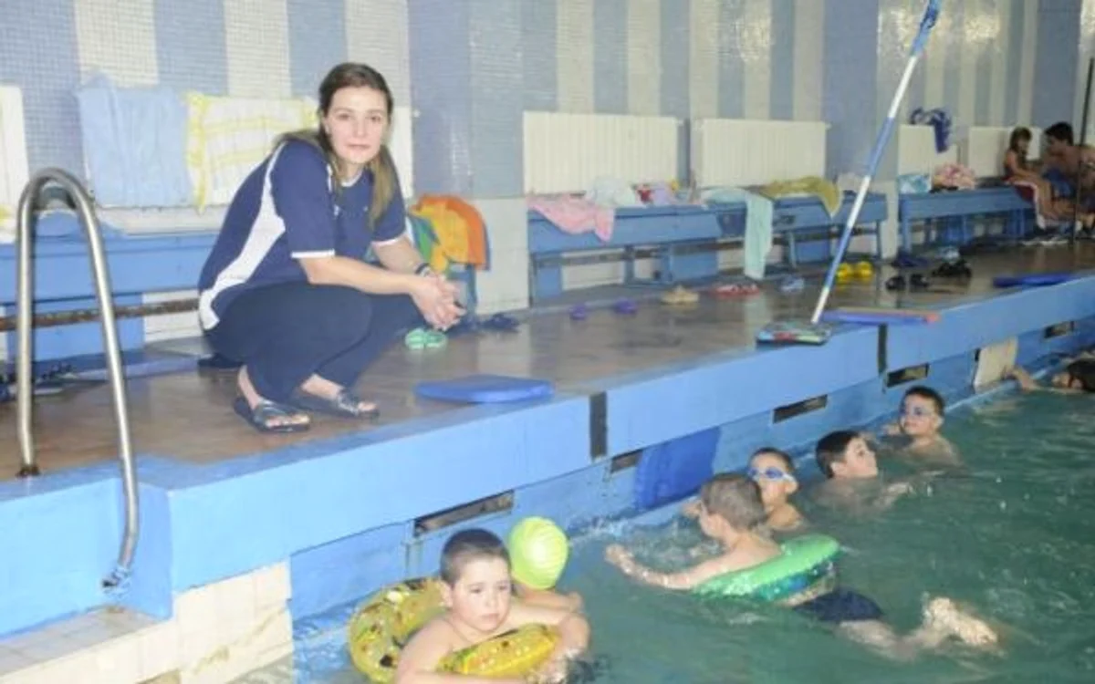 Diana Mocanu, in vechiul bazin din Braila