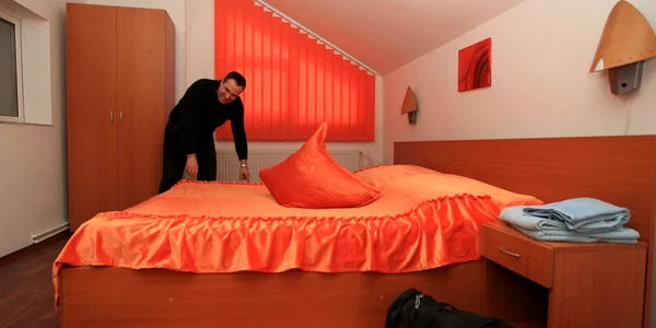 La pensiuni şi hoteluri pregătirile sunt în toi pentru Paşte