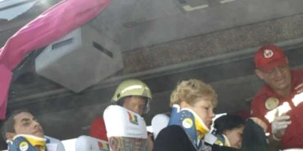 Hunedoara: Un autocar plin cu pasageri s-a ciocnit cu un TIR la Deva