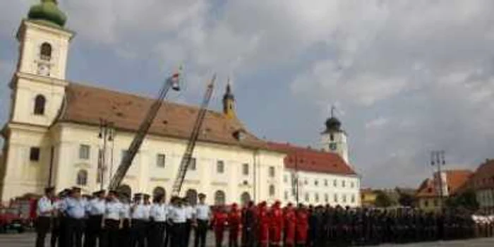 Sibiu: Incendiu la Turnul Sfatului, de Ziua Pompierului