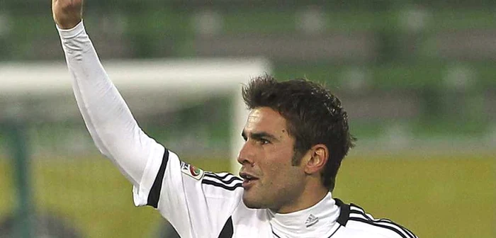 www.football365.com | Mutu se bucură după un gol marcat pentru Cesena