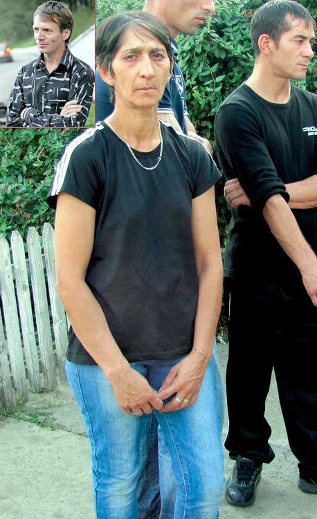 
    Salomina Florea  a crescut 12 copii  