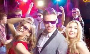 cuplu petrecere jpeg