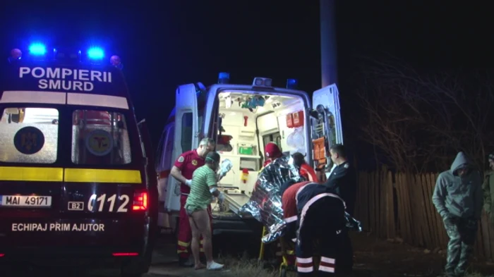 
    Viața Mariei atârnă de un fir de păr după ce Mitică Căcău i-a dat foc din gelozieFoto: calarasipress.ro  