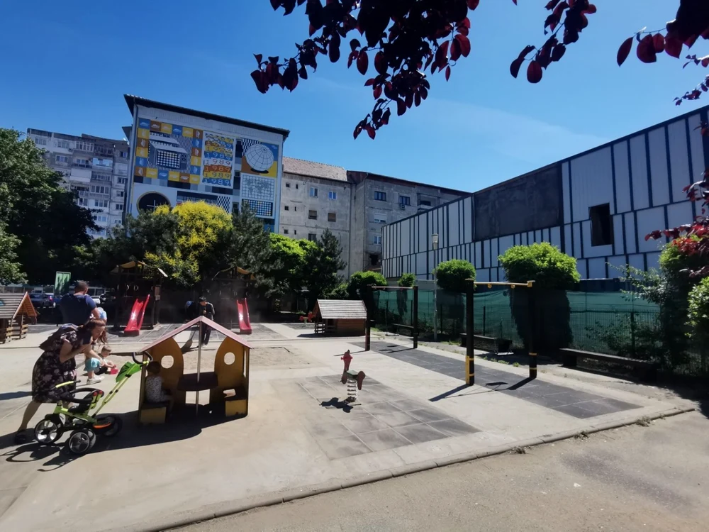 Cinematograful Dacia începe să se transforme FOTO Ş.Both