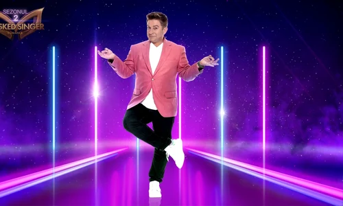 pavel bartos prezinta cel de al doilea sezon al show ului masked singer romania size24 jpeg
