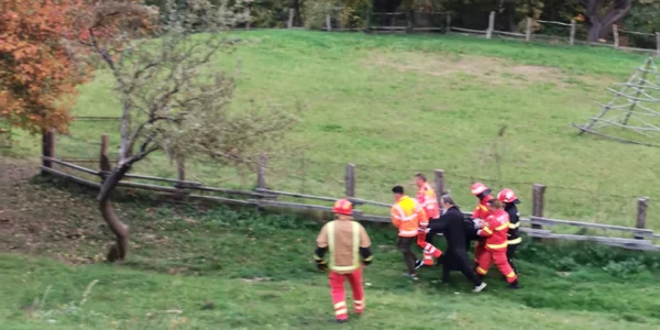 Imagini de la accidentul în care a fost rănit starețul Mănăstirii Stânișoara din Vâlcea Foto ISU Vâlcea jpeg