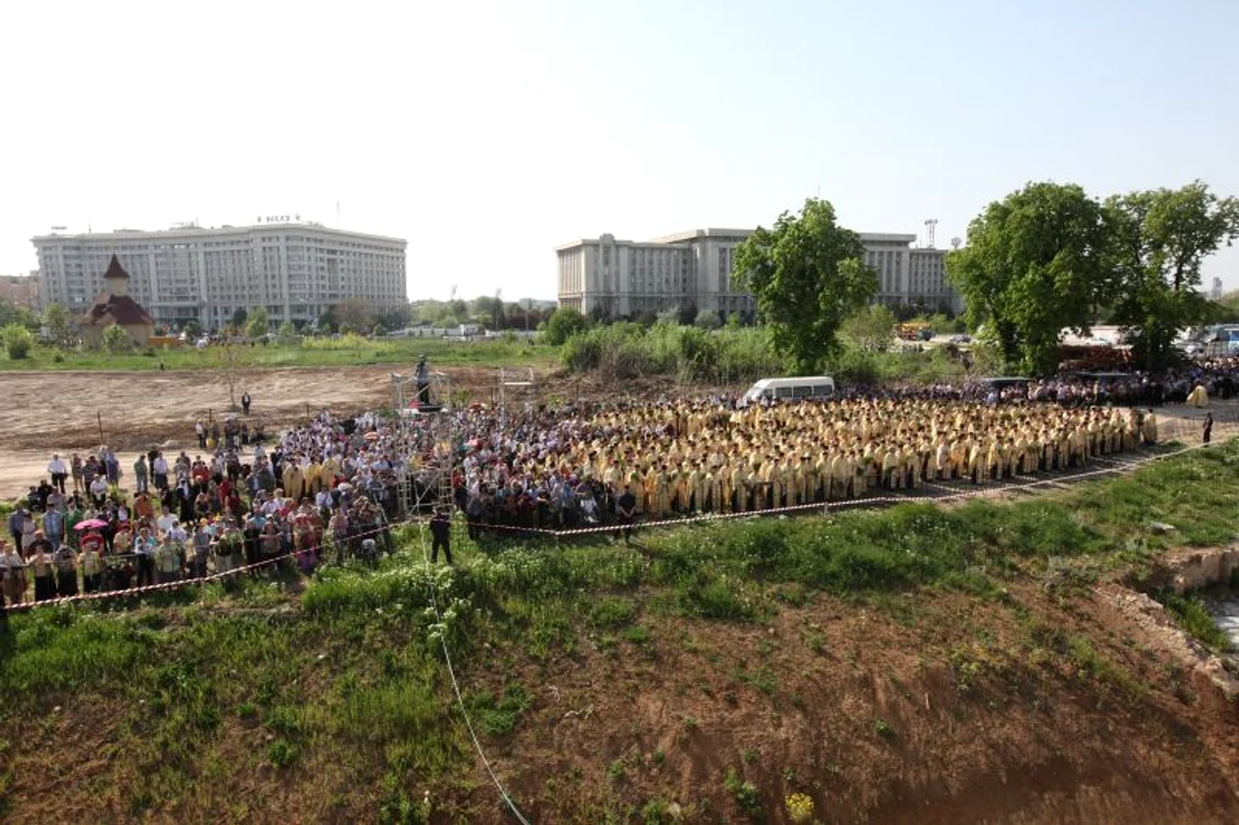 Prima slujbă la Catedrala Mântuirii Neamului. (Foto: Sever Gheorghe)