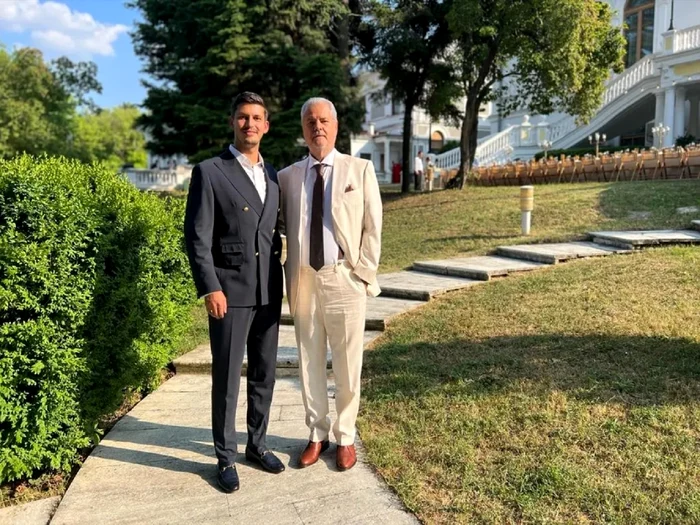 Adrian Nastase, alaturi de fiul sau cel mic, Mihnea Nastase blogul lui Adrian Nastase jpg