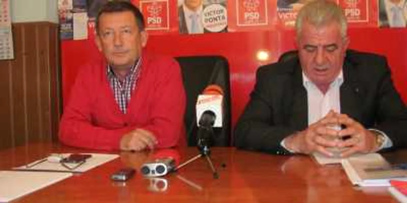 Liderii PSD Sălaj, în conferinţă de presă