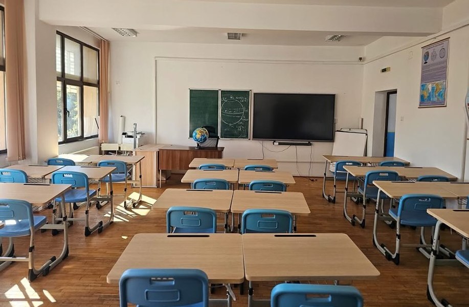 Liceele cu predare în limba română din regiunea Cernăuți, în pericol de dispariție. Comunitatea românească cere intervenția autorităților