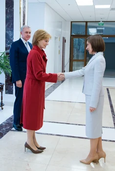 Majestatea Sa Margareta și Principele Radu cu Maia Sandu la Chișinău. FOTO: Daniel Angelescu, Casa Majestății Sale