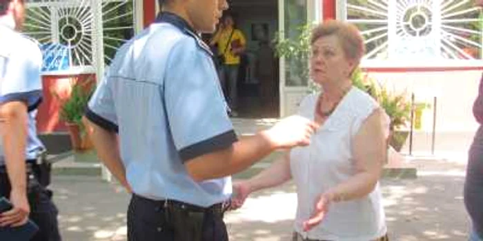 Femeia a făcut reclamație la 112